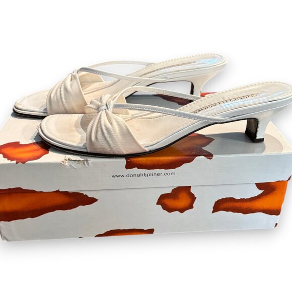 Donald J Pliner white open toe kitten block heel slide sandals Hydi-B09 sz 9 M - Picture 12 of 16